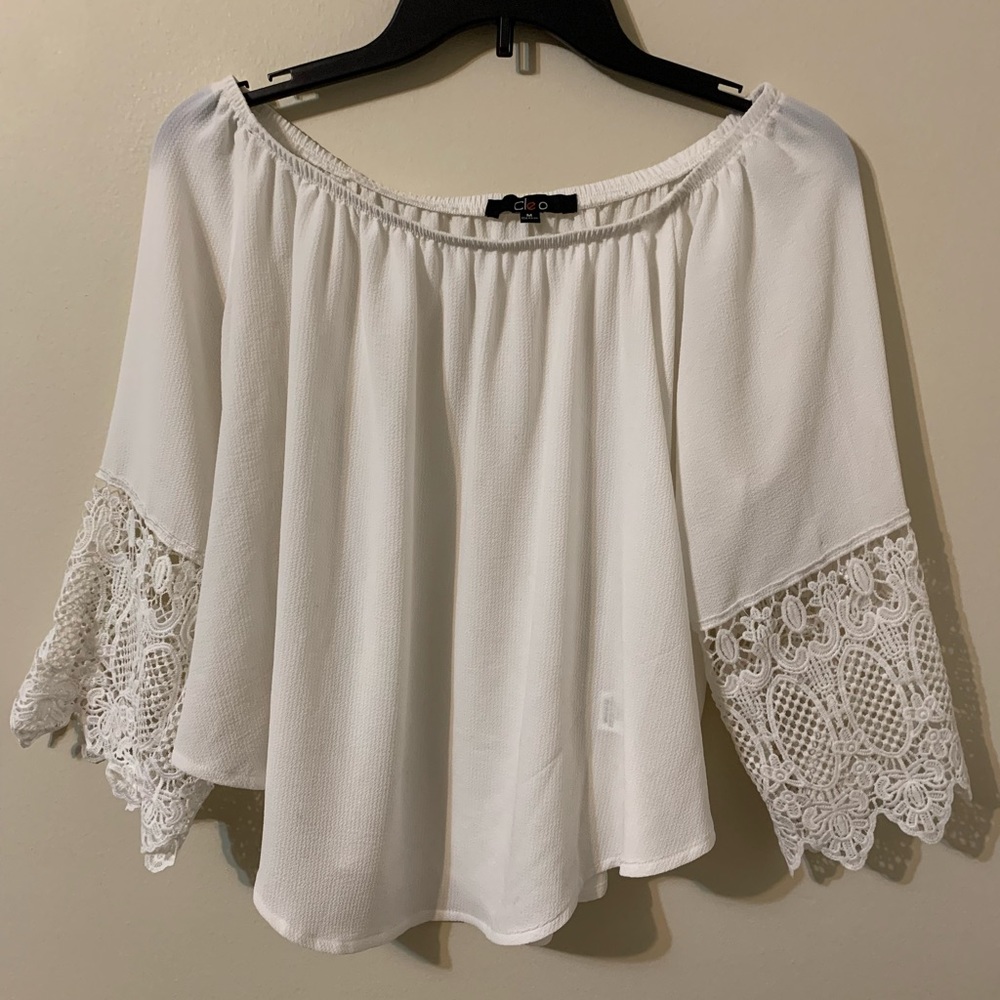 OFF Shoulder / On Shoulder Lightweight Blouse size Medium by CLEO